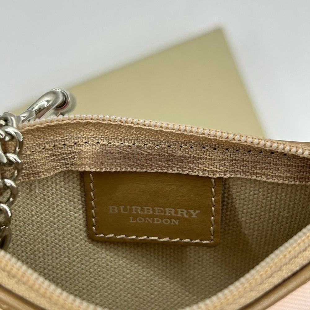 Burberry Check Coin Keychain Pink and Brown - Picture 3 of 8